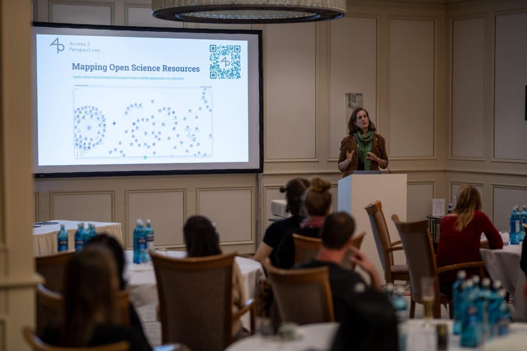 Jo Havemann speaking